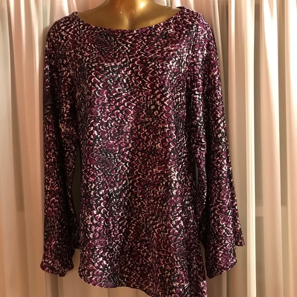 Beautiful asymmetrical silk blouse/top - Picture 1 of 6
